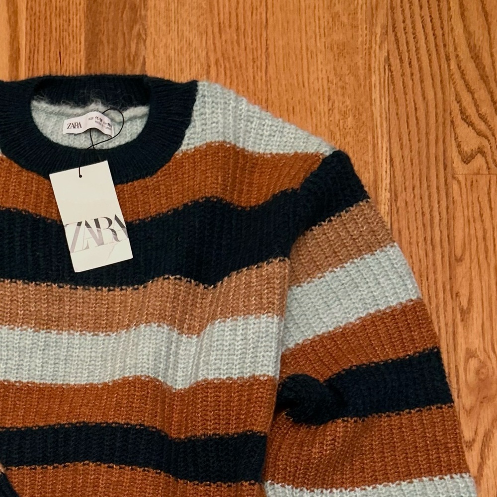 Zara Sweater - Picture 6 of 7